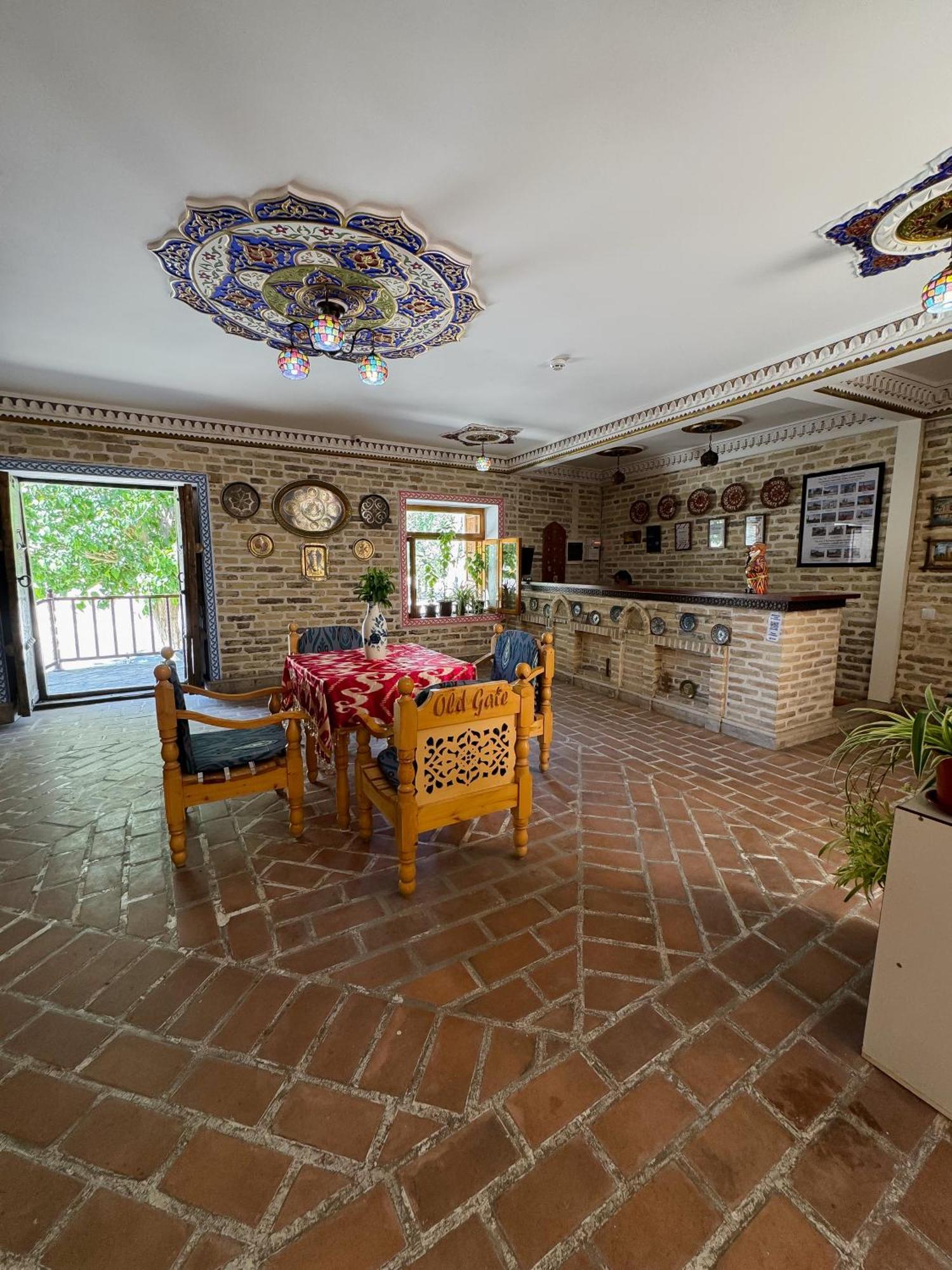 Old Gate Family Guest House 布哈拉 外观 照片